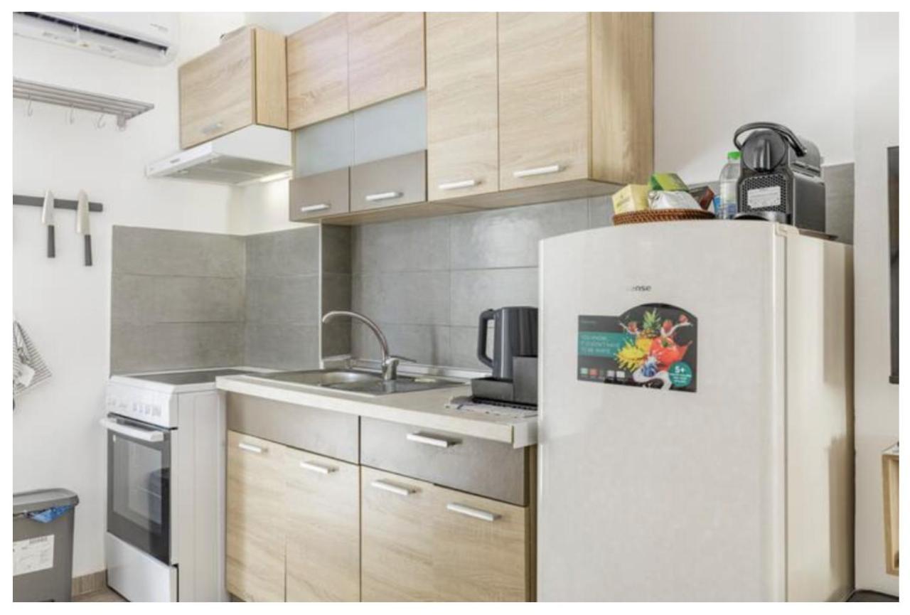 Lovely Small Apartment #2 テッサロニキ エクステリア 写真