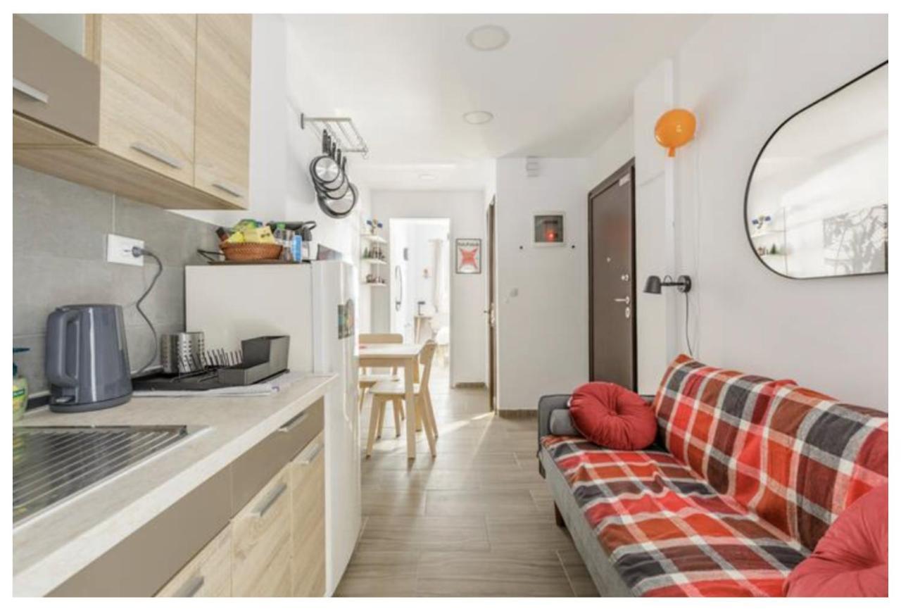 Lovely Small Apartment #2 テッサロニキ エクステリア 写真